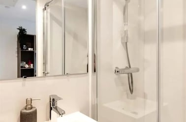 Howard Gardens, Adamstown, Cardiff - Image 3